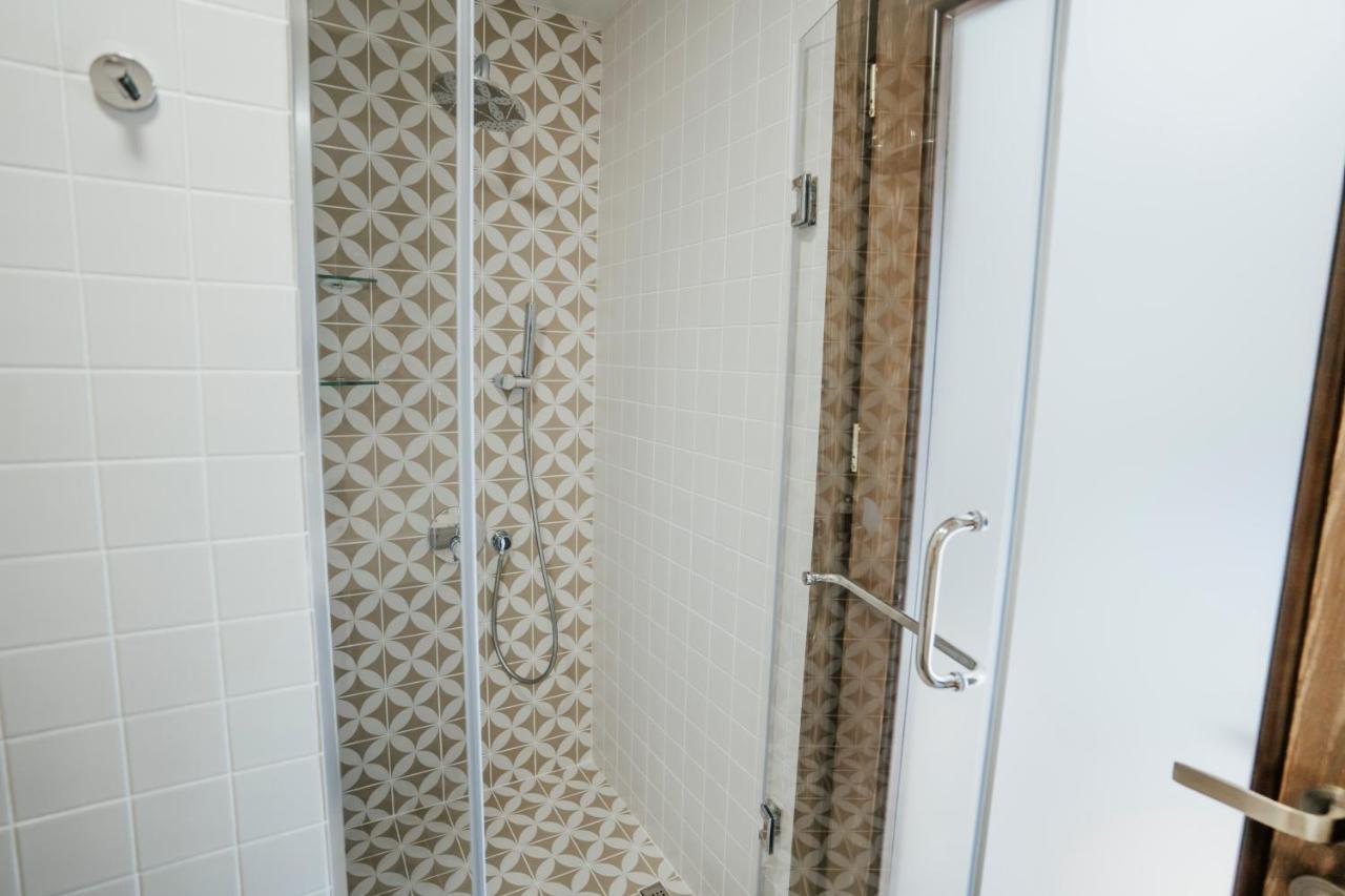 West Apart Hotel Μπατούμι Εξωτερικό φωτογραφία