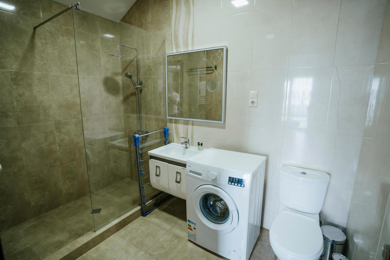 West Apart Hotel Μπατούμι Εξωτερικό φωτογραφία