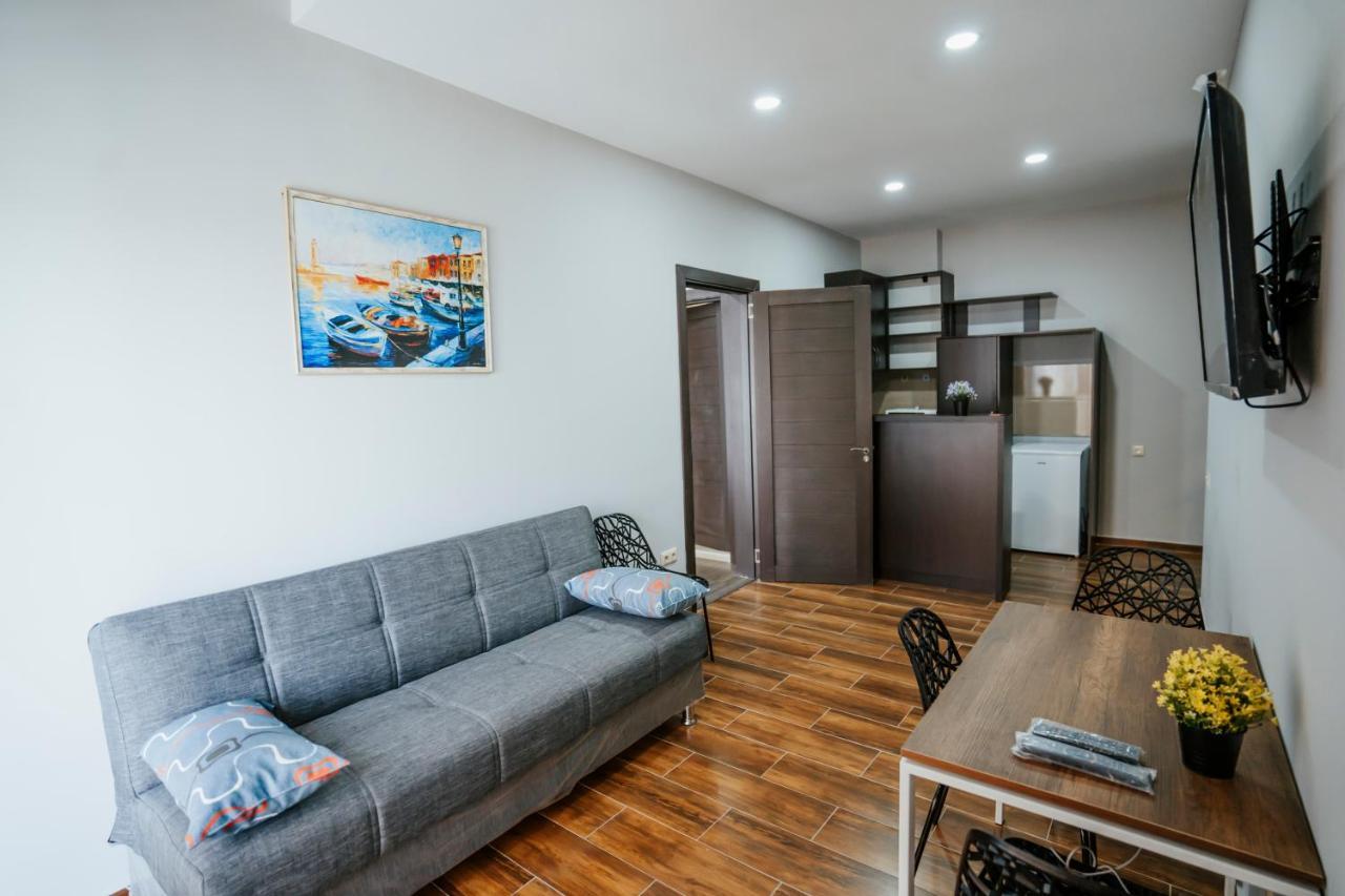 West Apart Hotel Μπατούμι Εξωτερικό φωτογραφία