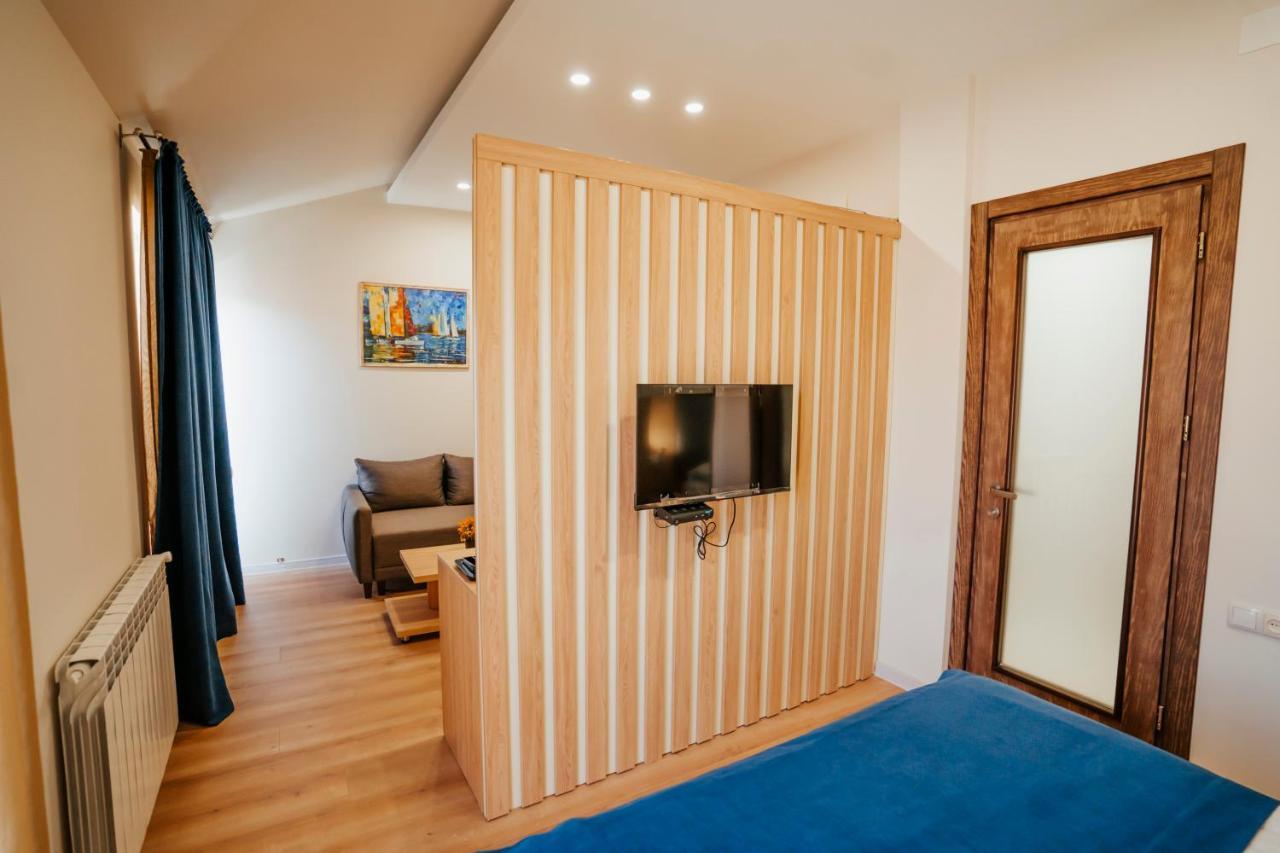 West Apart Hotel Μπατούμι Εξωτερικό φωτογραφία