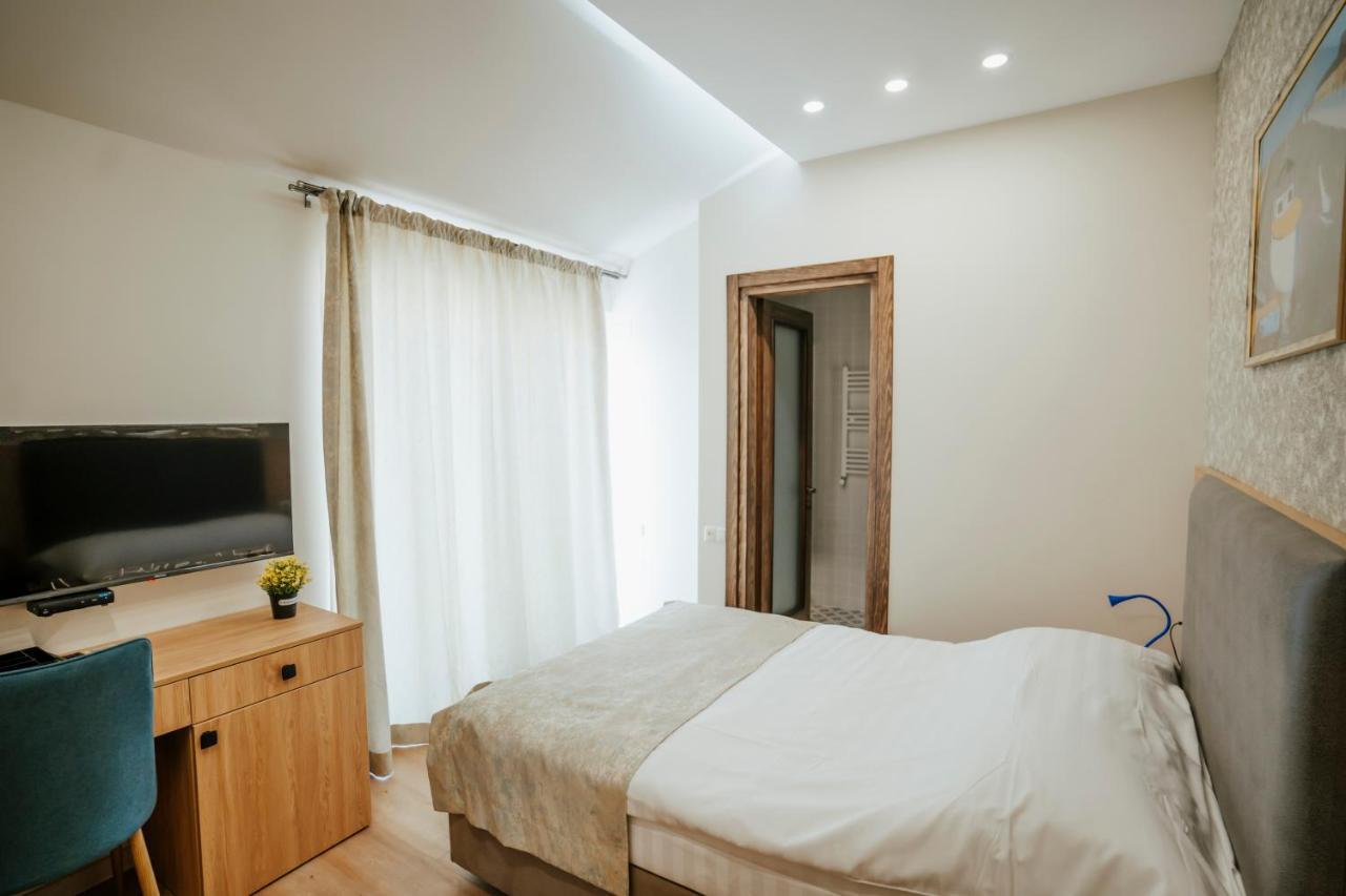 West Apart Hotel Μπατούμι Εξωτερικό φωτογραφία