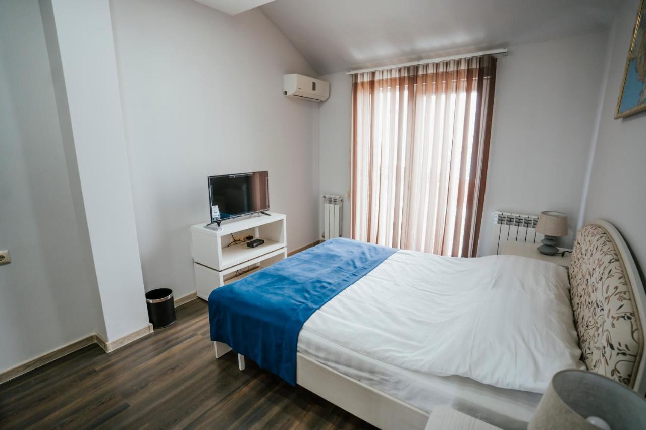 West Apart Hotel Μπατούμι Εξωτερικό φωτογραφία