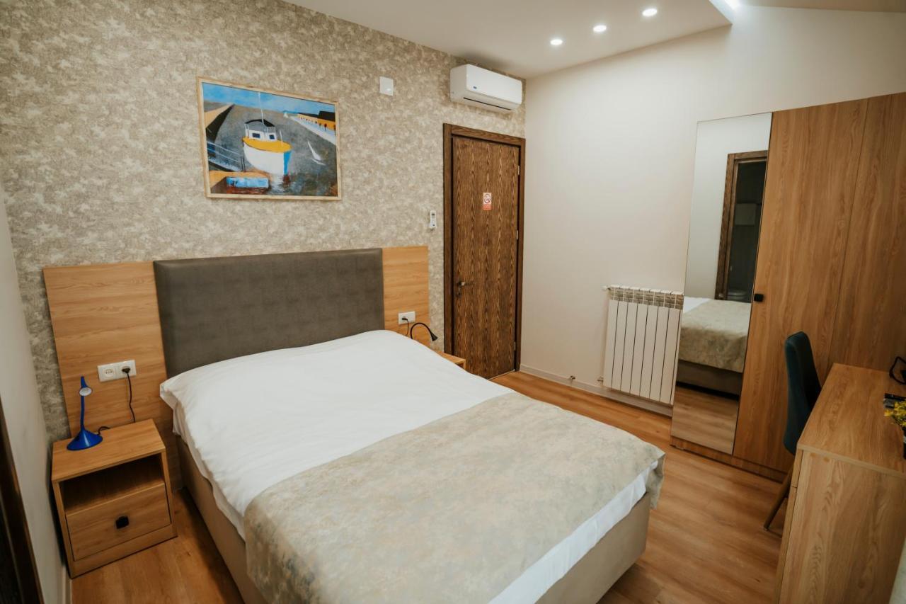 West Apart Hotel Μπατούμι Εξωτερικό φωτογραφία